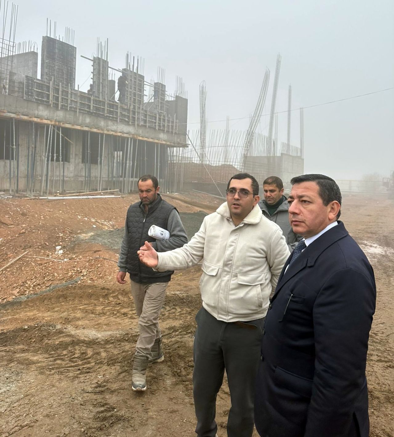 Եղիազար Վարդանյանը հերթական չնախատեսված այցն է կատարել Արագածոտնի մարզի շինարարական հրապարակներ