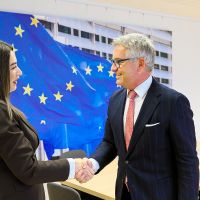 ՆԳ նախարար Արփինե Սարգսյանը հանդիպել է ԵՄ ներքին գործերի և միգրացիայի հարցերով հանձնակատարի հետ