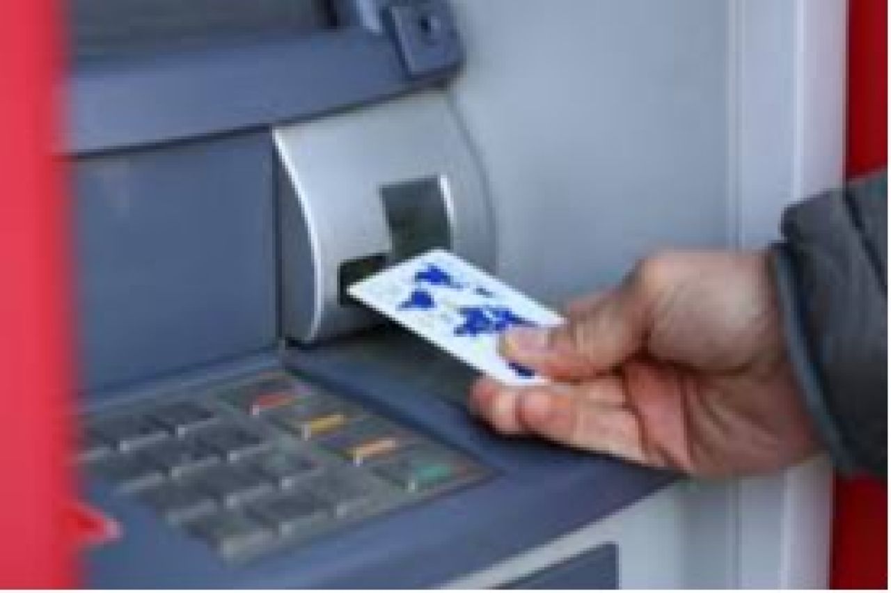 Սուտ է. Թորոսյանը՝ կենսաթոշակները և նպաստները անկանխիկ եղանակով ստանալու վերաբերյալ շահարկումների մասին