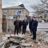 Քաղաքաշինության կոմիտեի նախագահը մասնագետների հետ այցելել է հիմնանորոգման կարիք ուեցող մի քանի դպրոցներ