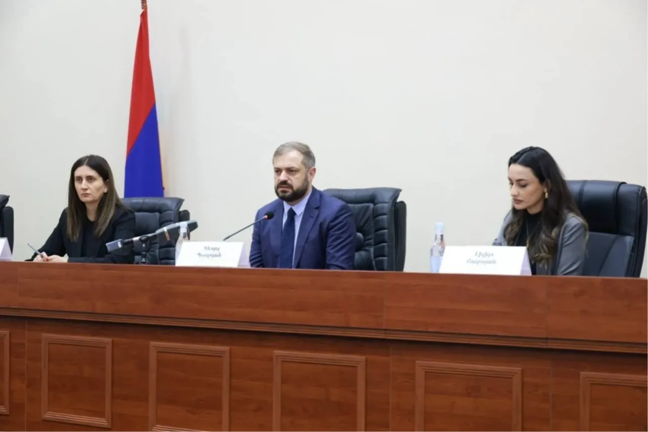 Պապոյանը գործարարների հետ քննարկել է Թուրքիայի հետ սահմանների բացման դեպքում նոր տնտեսական և լոգիստիկ հնարավորությունները