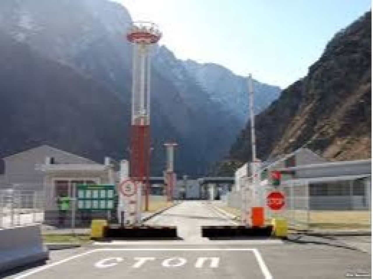 ՊԵԿ-ը հորդորում է Ագարակի անցակետում մաքսային ձևակերպումների համար ներկայացնել ամբողջական փաստաթղթեր