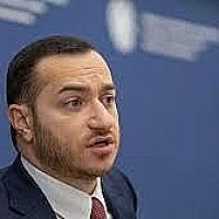 Պոռնկագրություն, դաժանություն, բռնություն պարունակող հաղորդումների տարածումը կարգելվի․ Մխիթար Հայրապետյան