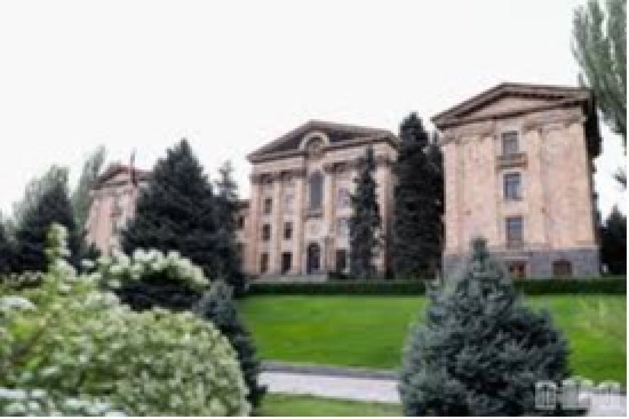Աշխատանքային պայմանագրերի կնքման նախաձեռնությունը բացառապես էլեկտրոնային ձեւով հետաձգվել է