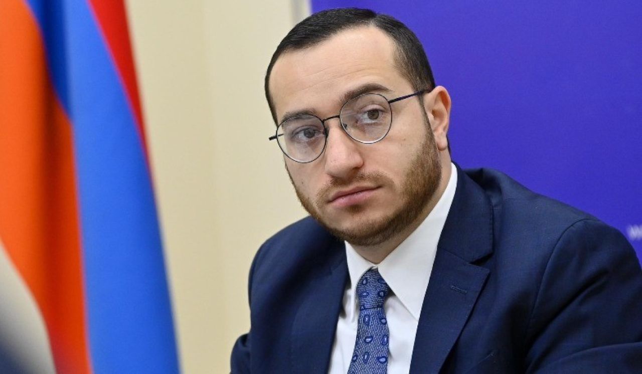 Արհեստական բանականության գործարանի նախաշինարարական գործընթացն է, հողը ձեռք է բերվել արդեն. ԲՏԱ նախարար