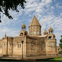 Եկեղեցին այլևս չի կարող օտարել հուշարձաններն առանց իշխանության իմացության․ նախագիծն ընդունվեց