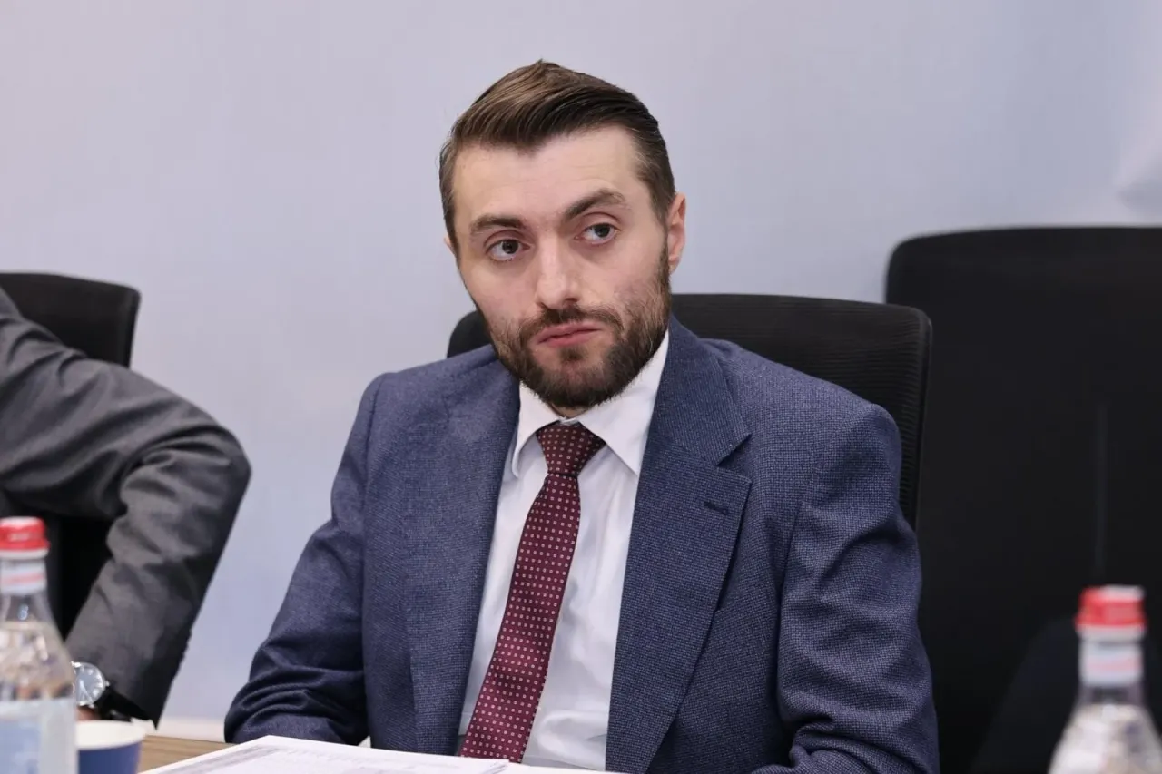 Վանաձորում մեկ տարվա դադարից հետո կայացել է  ավագանու նիստ