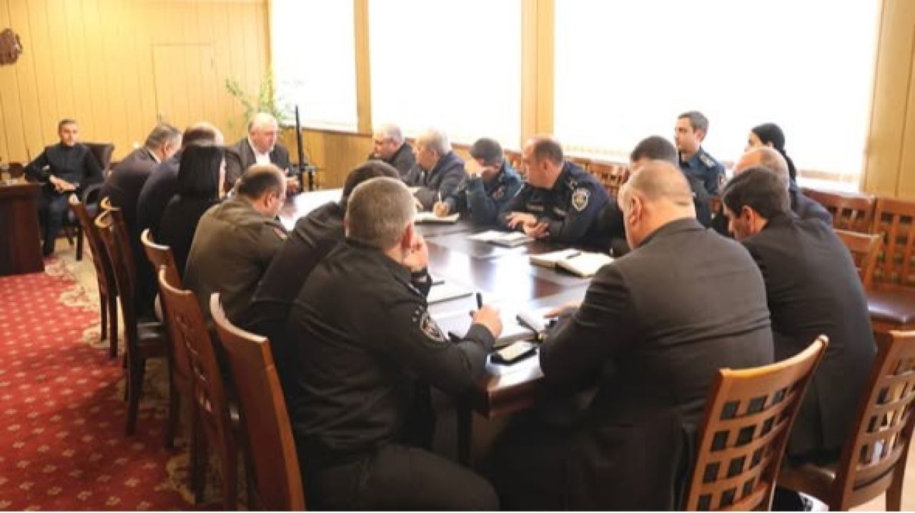Խորհրդակցություն Արարատի մարզպետարանում