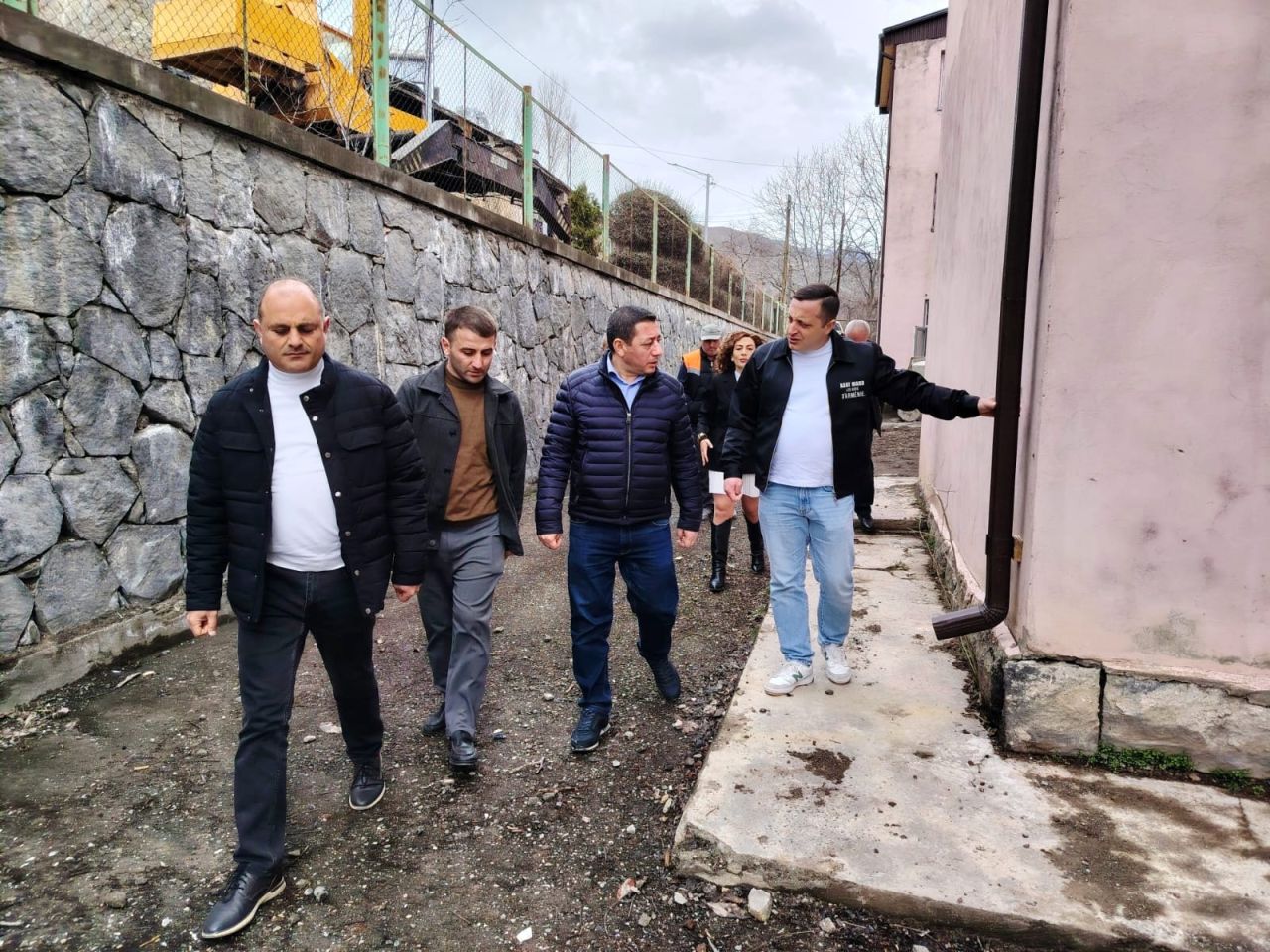 Քաղաքաշինության կոմիտեի նախագահը Սյունիքի և Վայոց ձորի մարզերում դիտարկել է շինարարական ծրագրերի ընթացքը