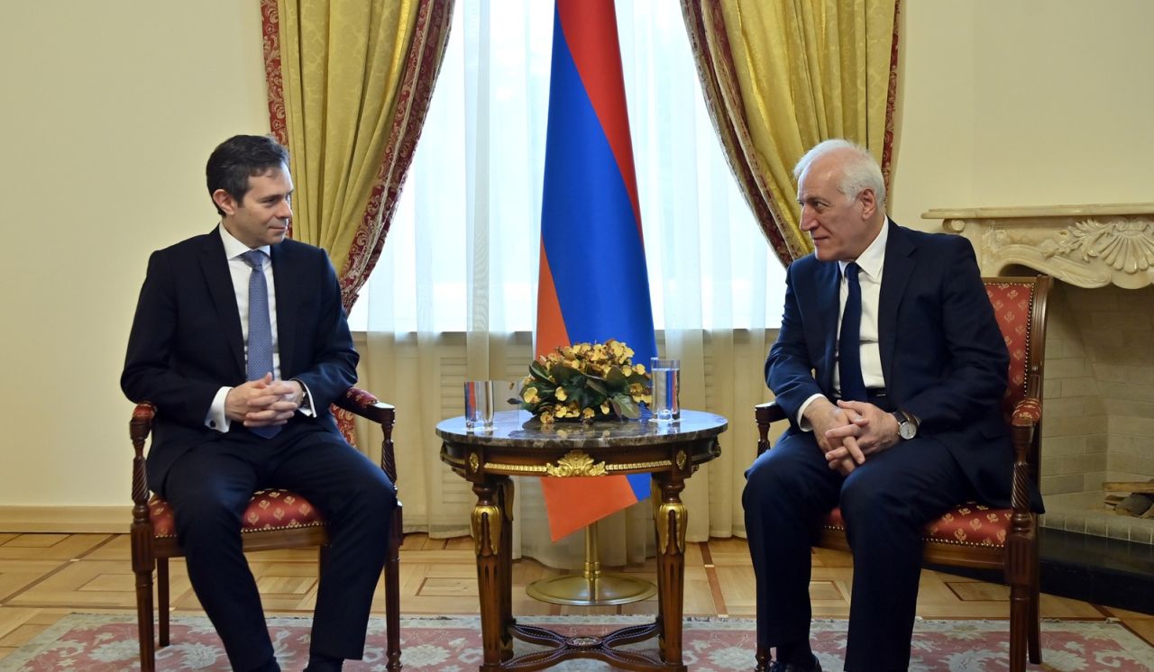 Հայաստան-Հունաստան համագործակցությունը զարգանում է կայուն և հետևողական կերպով՝ անկախ արտաքին հանգամանքներից․ ՀՀ նախագահը հյուրընկալել է դեսպանին