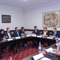 Կլոր սեղան-քննարկում թվային տեխնոլոգիաների արագ զարգացման պայմաններում երեխաների առցանց անվտանգության ապահովման  վերաբերյալ