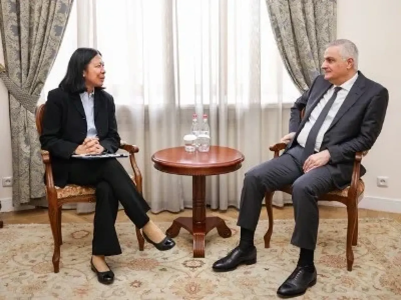 Մհեր Գրիգորյանը և ԱԶԲ տարածաշրջանային գլխավոր տնօրենը քննարկել են համատեղ իրականացվող ծրագրերը