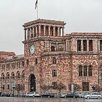 Կառավարության նիստ. Ուղիղ
