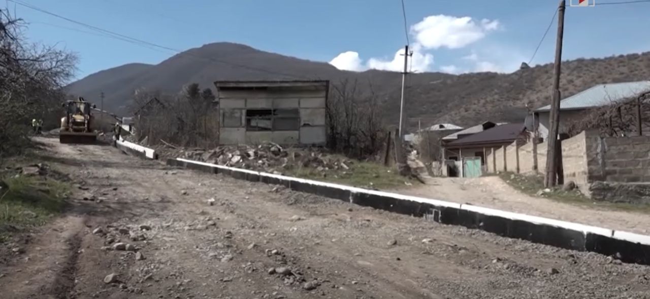 Գետահովիտում կառուցվում է առաջին տուֆապատ ճանապարհ