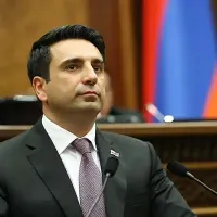 «Գործարարները խնդիրներ ունեն ՌԴ–ում, ի՞նչ եք անելու». Ալեն Սիմոնյանը հավաստիացրեց, որ ՌԴ–ի հետ չեն պատերազմելու