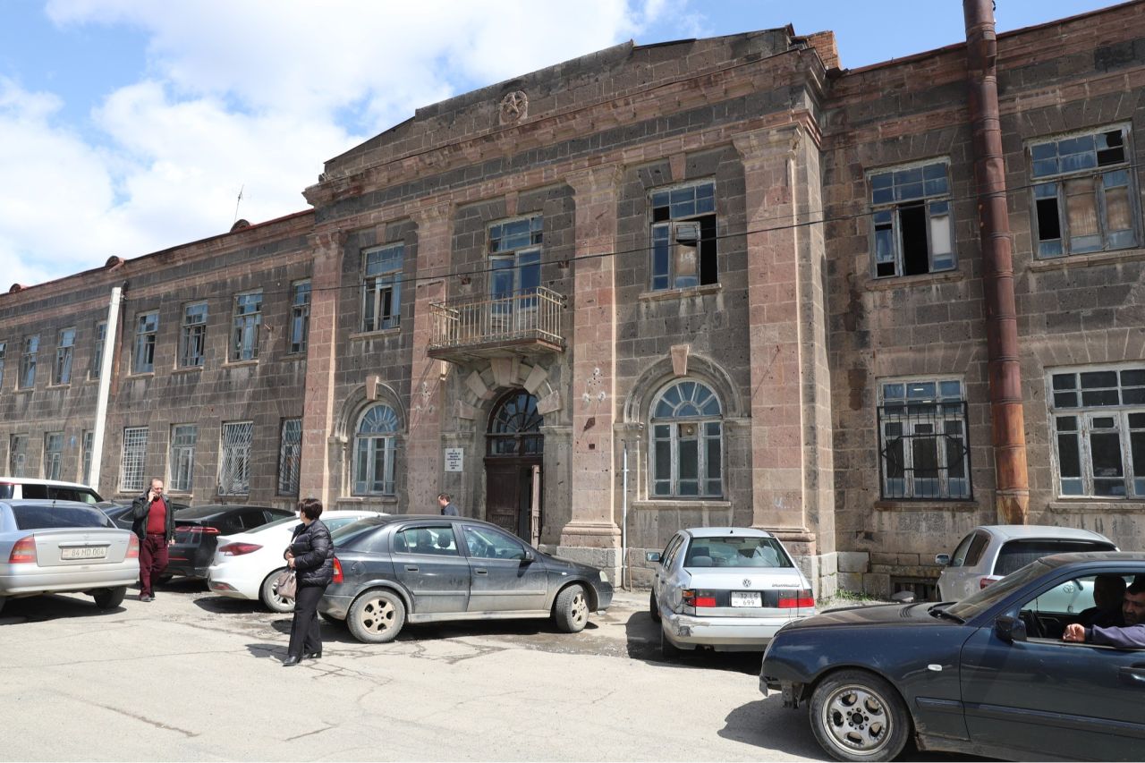 Գյումրու թիվ 2 պոլիկլինիկայի հիմնանորոգման նպատակով կառավարությունը հատկացրել է 1 մլրդ 450 մլն դրամ