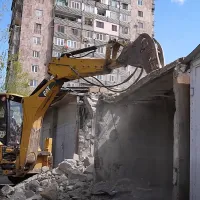 Երևանի Կոմիտաս 40 հասցեում ապամոնտաժվող ավտոտնակների փոխարեն կկառուցվեն ֆուտբոլի դաշտ, խաղահրապարակ, կանաչ գոտի