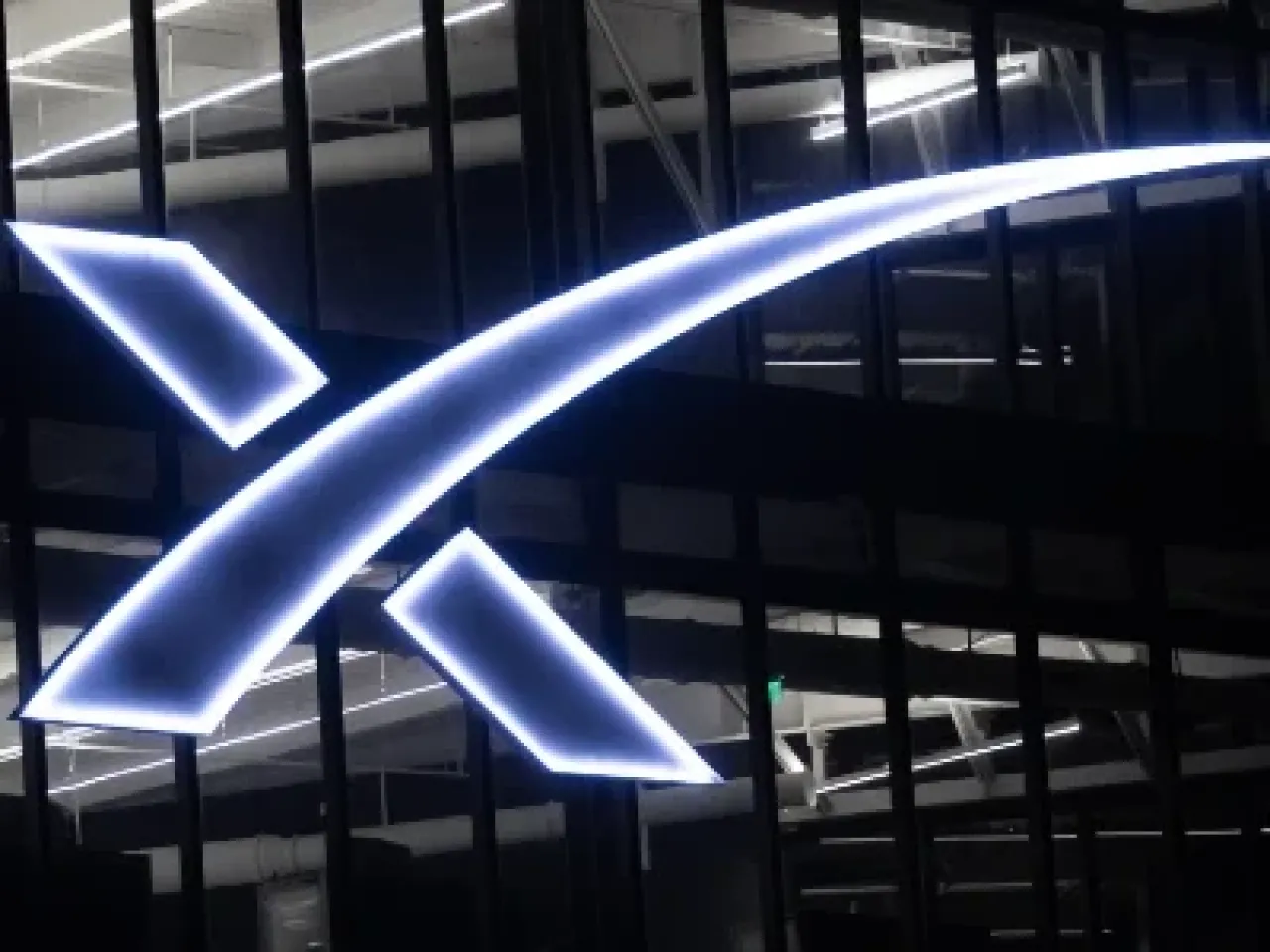 SpaceX-ը զգուշացնում է