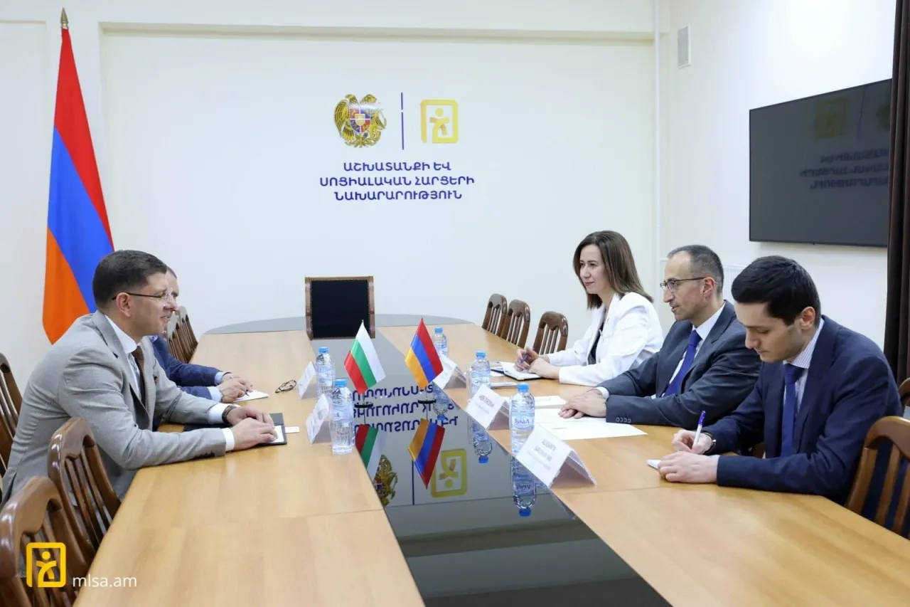 Արսեն Թորոսյանը Բուլղարիայի դեսպանի հետ քննարկել է աշխատանքային միգրացիային վերաբերող հարցեր
