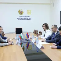 Արսեն Թորոսյանը Բուլղարիայի դեսպանի հետ քննարկել է աշխատանքային միգրացիային վերաբերող հարցեր