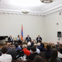 ԿԳՄՍ նախարարն ու Քաղաքաշինության կոմիտեի նախագահը հանդիպել են ճարտարապետների հետ