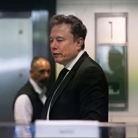Tesla-ն Իլոն Մասկին կփոխանցի շուրջ 304 միլիոն բաժնետոմս