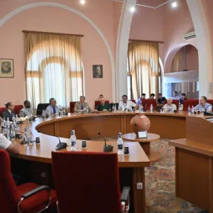 Հայաստանում քննարկում են ճառագայթման և մասնիկների փոխազդեցության ոլորտի նվաճումներն ու դրանց կիրառությունները