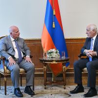 Վահագն Խաչատուրյանը և Մեսրոպ Մեսրոպյանը քննարկել են Հայաստանի էներգետիկ քաղաքականությանն առնչվող հարցեր