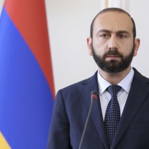 Արարատ Միրզոյանը արձակուրդ կմեկնի