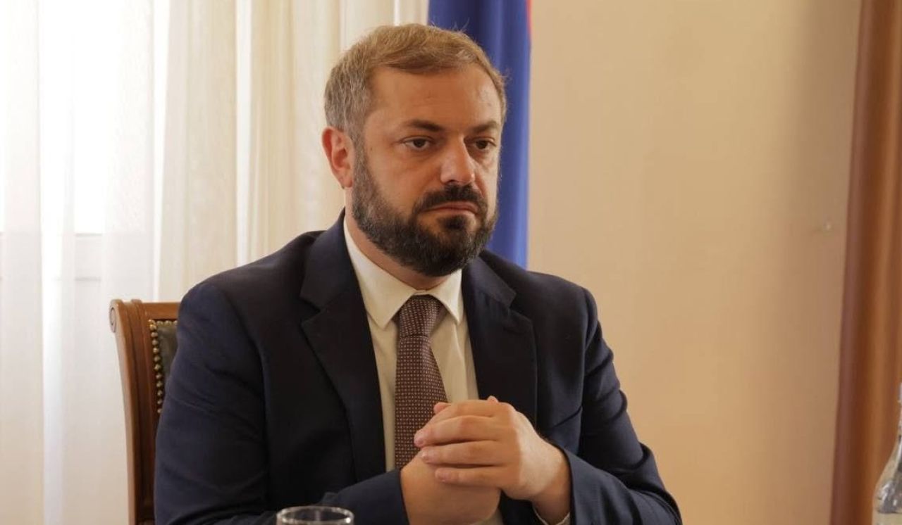 Որքան ծիրան, կեռաս, պղպեղ և ծաղիկ է արտահանվել․ Պապոյանը վիճակագրություն է հրապարակել