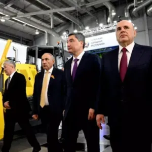 Միշուստինը «Իննոպրոմ» ցուցահանդեսում հանդիպել է Փաշինյանին