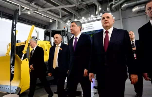 Միշուստինը «Իննոպրոմ» ցուցահանդեսում հանդիպել է Փաշինյանին