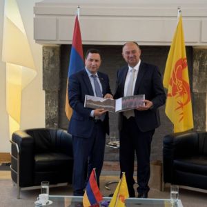 ՀՀ դեսպանը Վալոնիայում բարձրացրել է հայկական արտադրանքի ներկայացվածության հարցը
