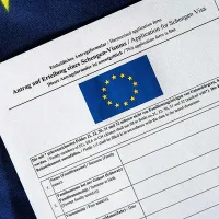 ԵՄ-ն հինգ երկրից պահանջում է դադարեցնել «ոսկե անձնագրերի» ծրագրերը