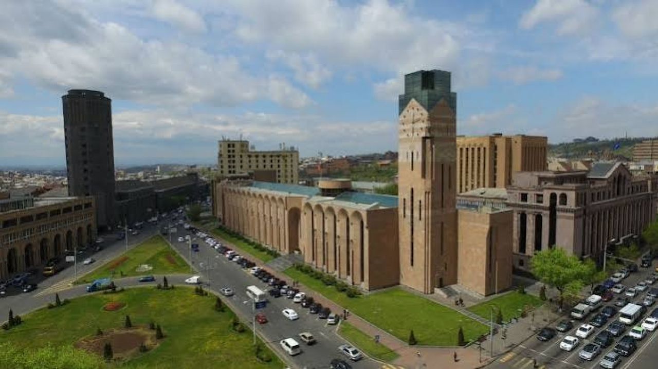Հսկողություն «Երևան Սիթի» առևտրային օբյեկտներում
