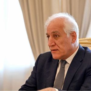 ՀՀ նախագահի աշխատակազմն արձագանքել է Վահագն Խաչատուրյանի առողջական վիճակի վերաբերյալ լուրերին