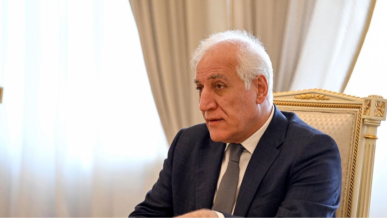 ՀՀ նախագահի աշխատակազմն արձագանքել է Վահագն Խաչատուրյանի առողջական վիճակի վերաբերյալ լուրերին
