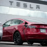 Tesla-ին կարող են արգելել վաճառք իրականացնել Կալիֆոռնիայում