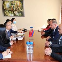 Կոտայքի մարզպետը Չինաստանի դեսպանին ներկայացրել է մարզի զարգացման հնարավորությունները