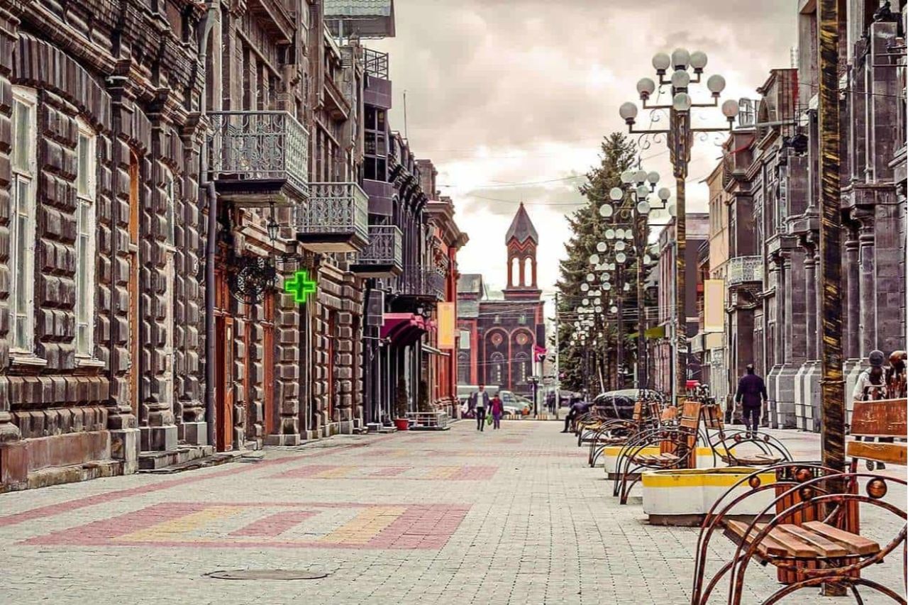 Գյումրիում 2023 թվականին մենք 28 փողոց վերականգնելու ենք. փոխվարչապետ