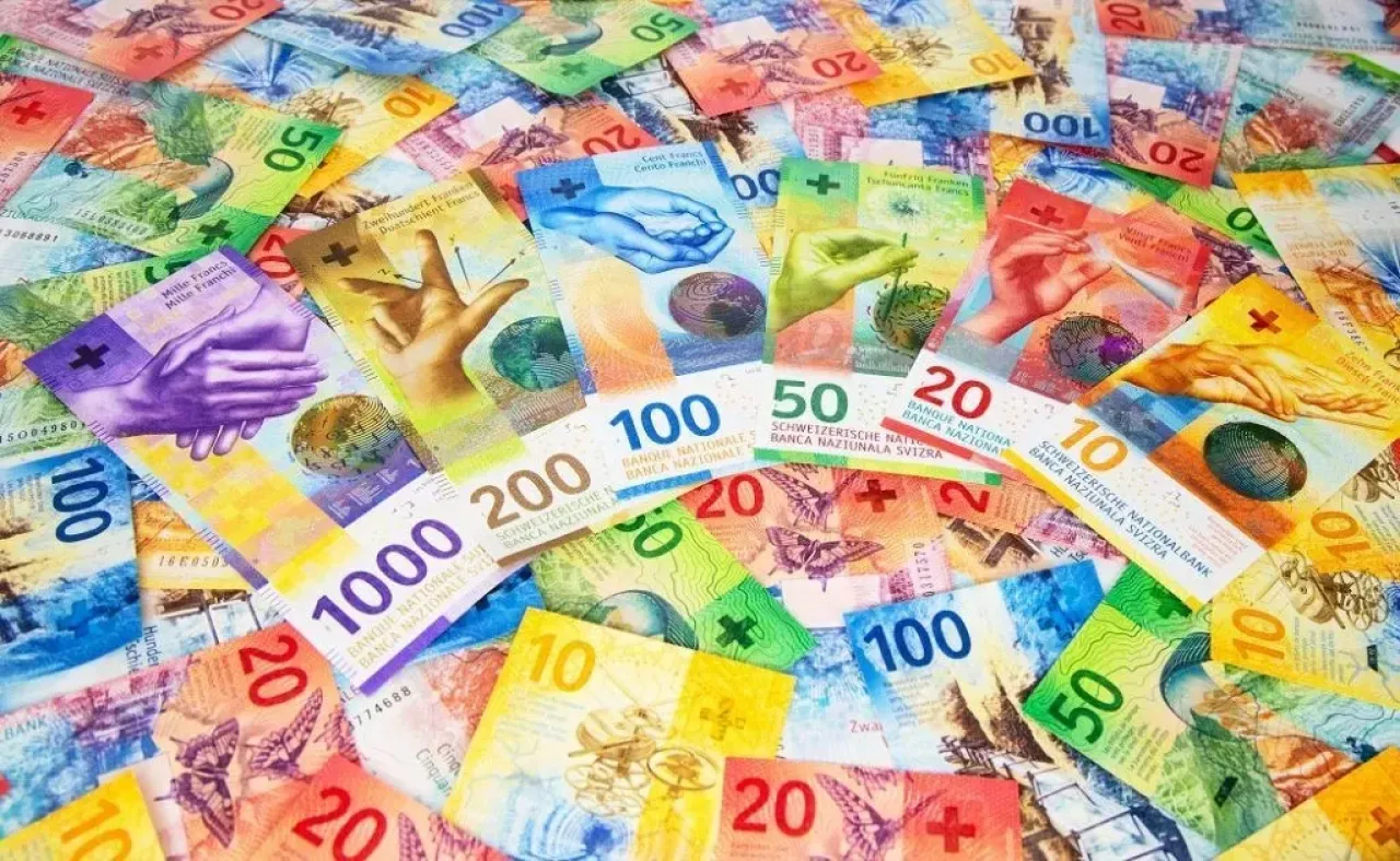 Շվեյցարական ֆրանկը կորցնում է առավելությունը եվրոյի հանդեպ