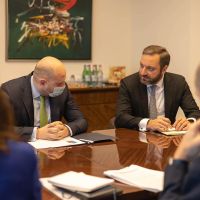 Մարտին Գալստյանը հանդիպել է  ՎԶԵԲ ներկայացուցիչների հետ