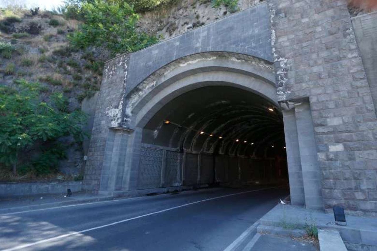 Էլեկտրականության մատակարարման համակարգում վթարի պատճառով Պուշկինի թունելը ժամանակավորապես կհոսանքազրկվի