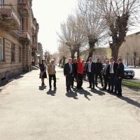 Մուշեղ Մուրադյանն այսօր մարզպետի աշխատակազմի պատասխանատուների հետ եղել է Գյումրու Տիգրան Մեծի 5 և Անտառավան 26 վթարային շենքերում