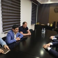 Արագածոտնի մարզպետն ընդունեց Միասնական սոցիալական ծառայության պետին