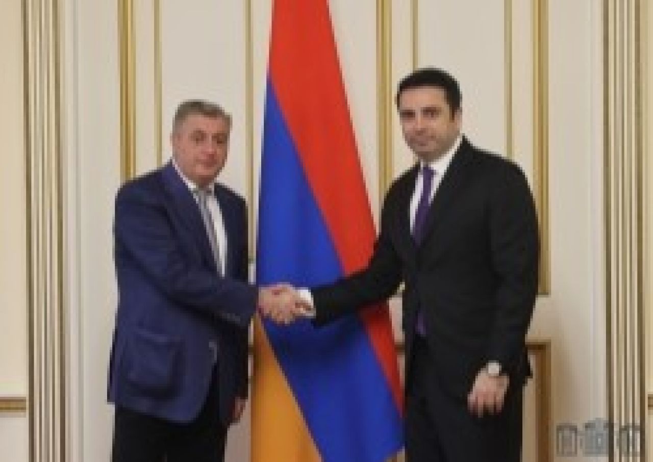 ԱԺ նախագահն ընդունել է Վրաստանի խորհրդարանի տարածաշրջանային քաղաքականության եւ ինքնակառավարման հանձնաժողովի նախագահի գլխավորած պատվիրակությանը